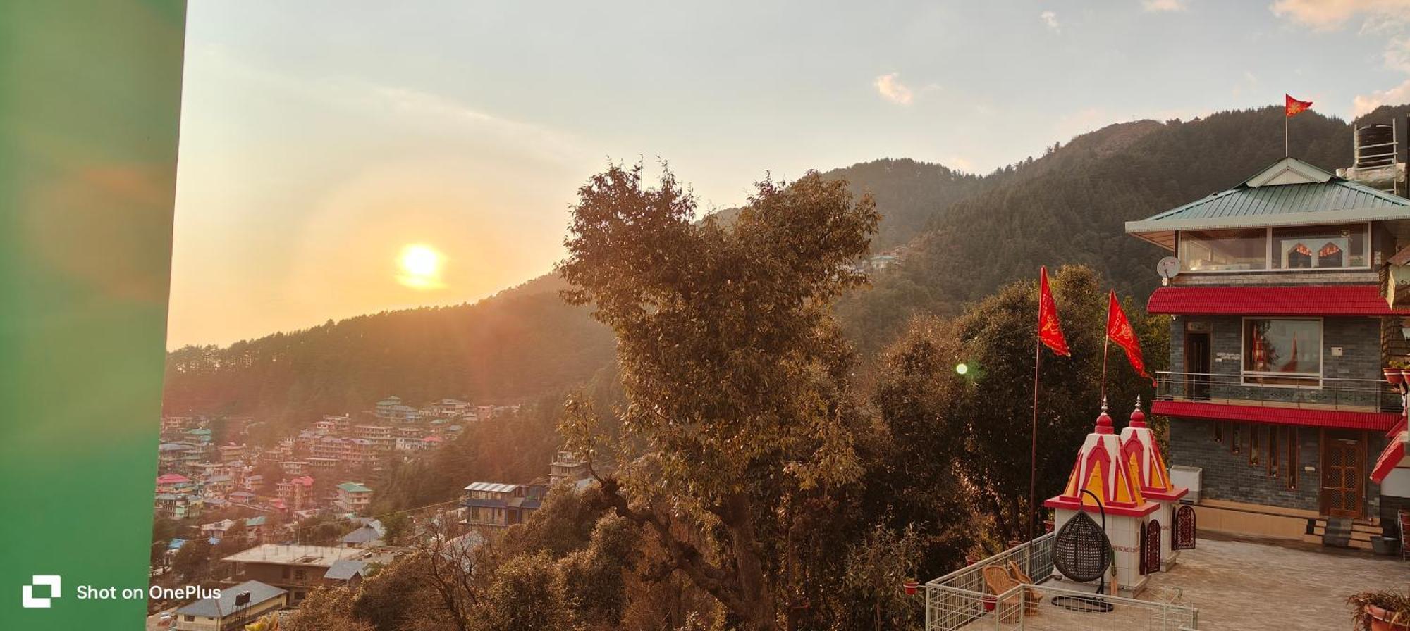 Jagatram Niwas Guesthouse Dharamkot Dharamshala Exterior photo