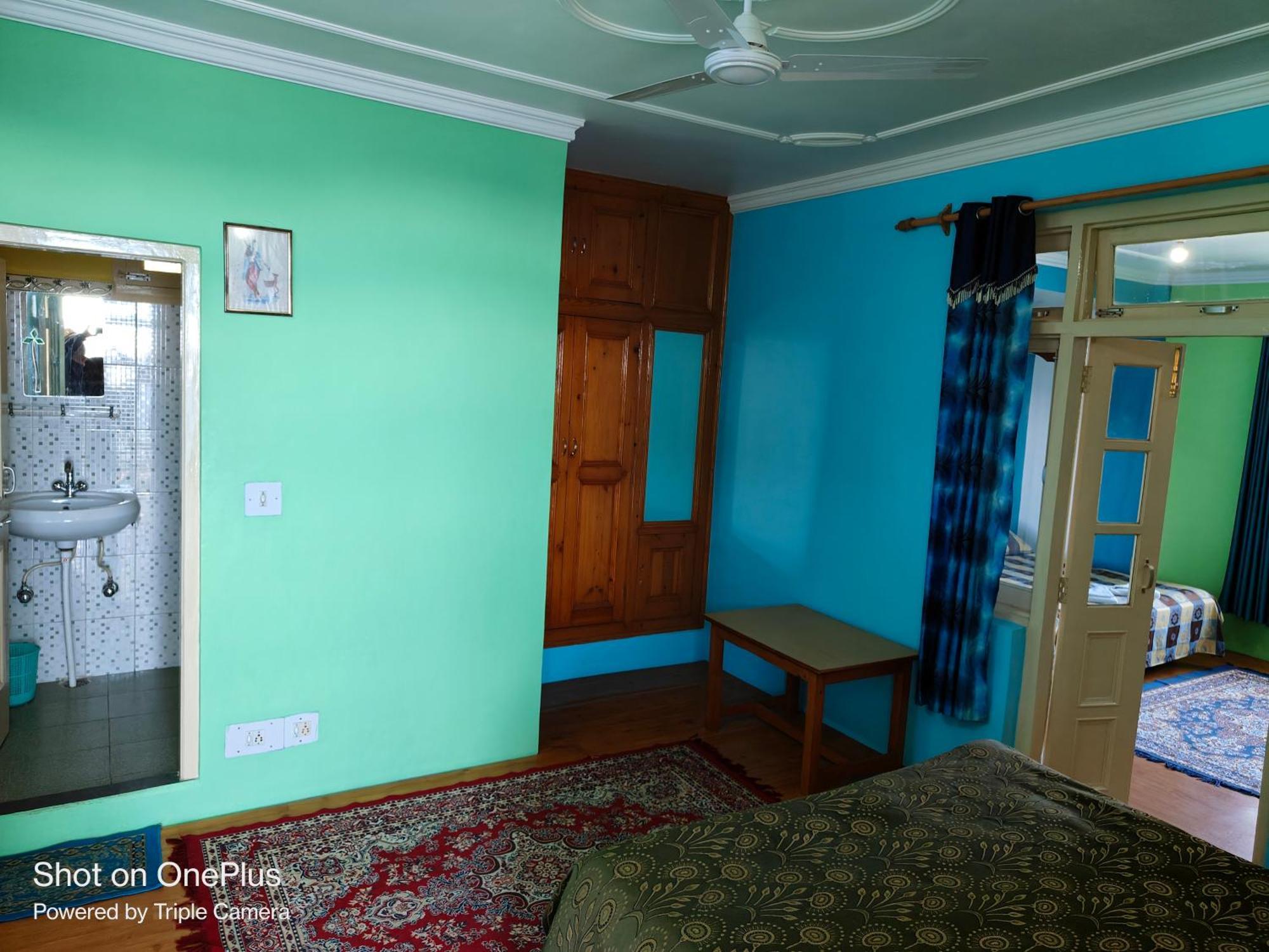 Jagatram Niwas Guesthouse Dharamkot Dharamshala Exterior photo